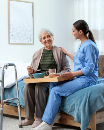 Home Health Aide Caring for Senior in Philadelphia, PA